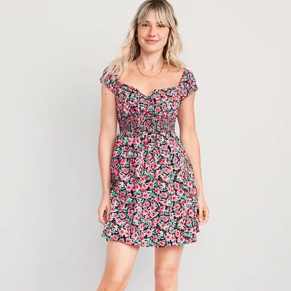 Old Navy Dresses & Skirts - Brand New With Tags Old Navy Floral Preppy Waist Defined Dress Size XL